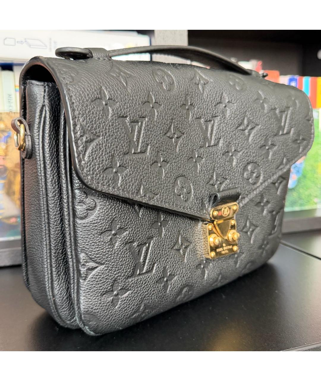 LOUIS VUITTON Черная кожаная сумка через плечо, фото 2