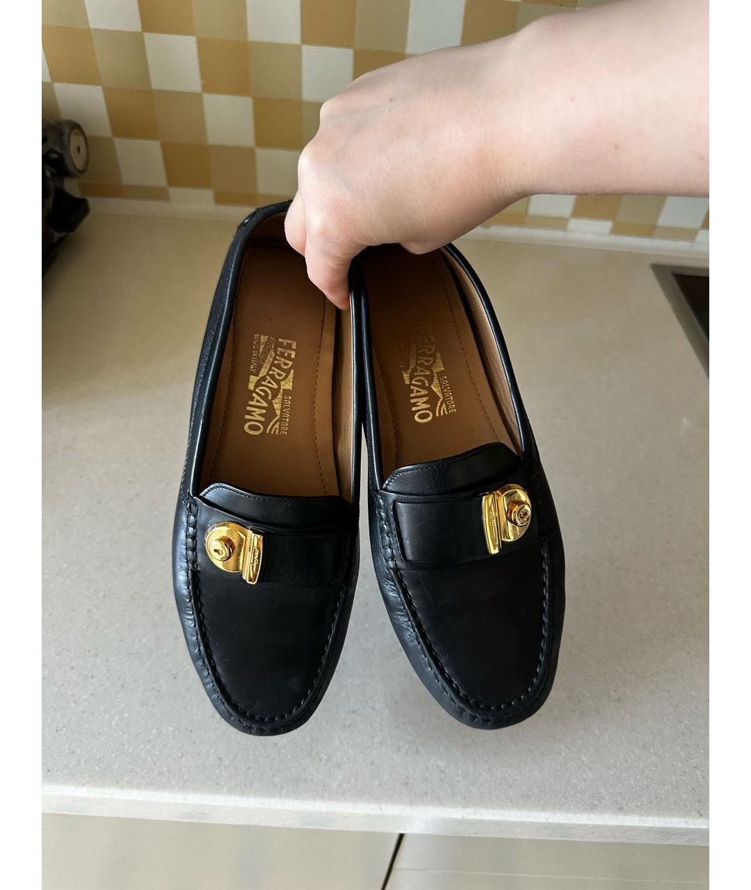 FERRAGAMO Темно-синие кожаные мокасины, фото 2