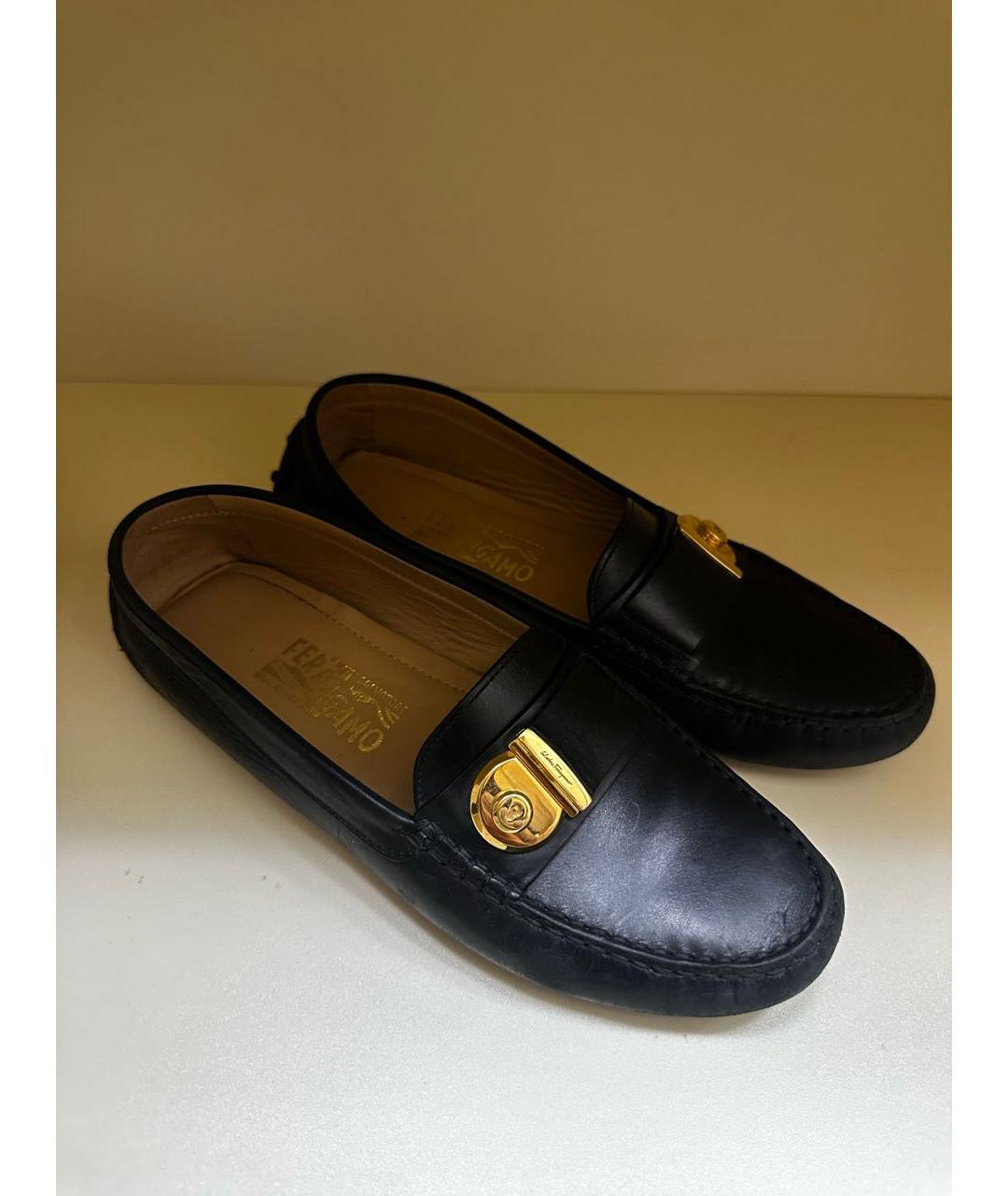 FERRAGAMO Темно-синие кожаные мокасины, фото 7