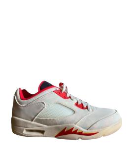 JORDAN Низкие кроссовки / кеды