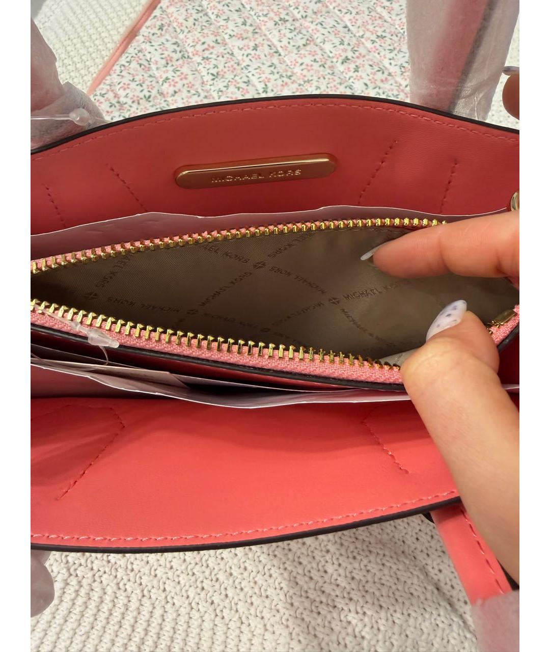 MICHAEL KORS Коралловая кожаная сумка с короткими ручками, фото 4