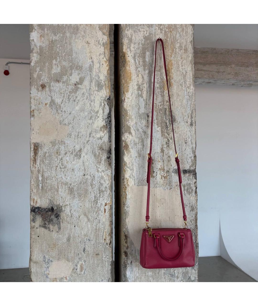 PRADA Коралловая кожаная сумка через плечо, фото 2