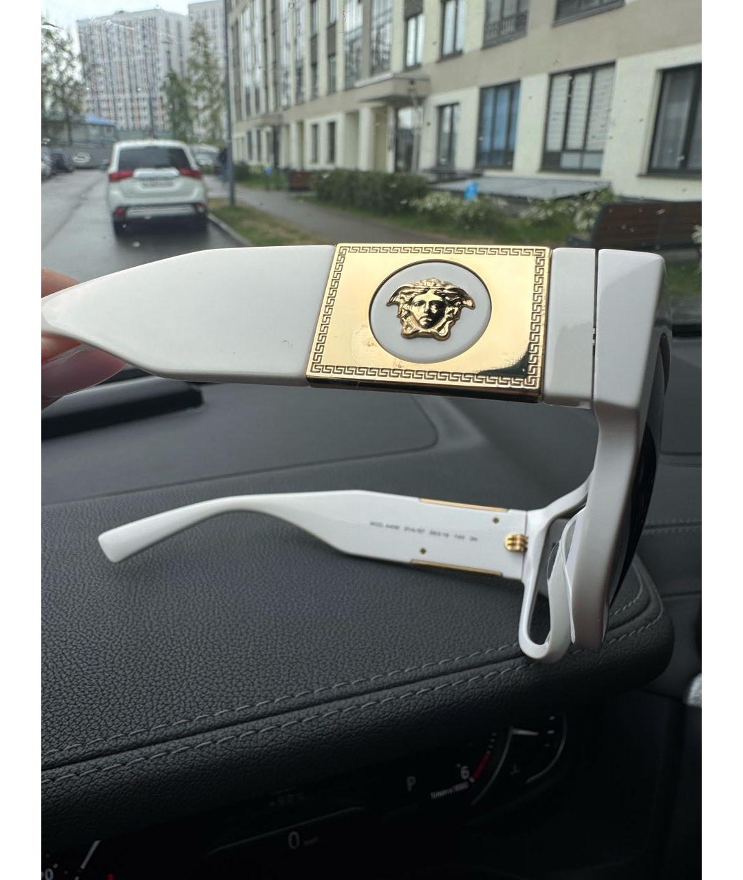 VERSACE Белые пластиковые солнцезащитные очки, фото 2