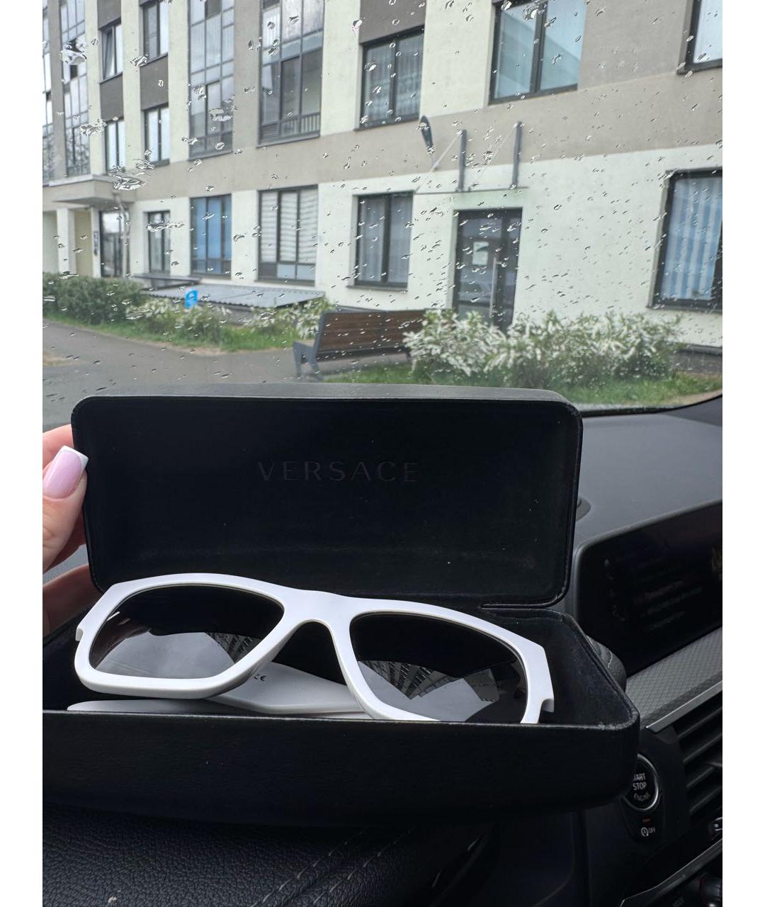 VERSACE Белые пластиковые солнцезащитные очки, фото 5