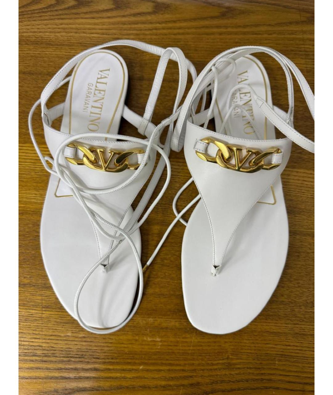 VALENTINO Белые кожаные босоножки, фото 5