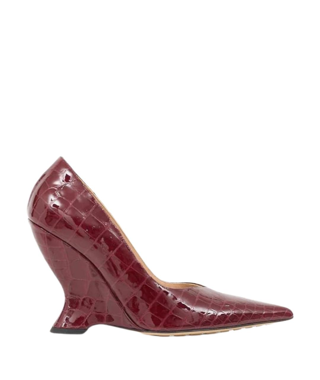 BOTTEGA VENETA Бордовые туфли из лакированной кожи, фото 1