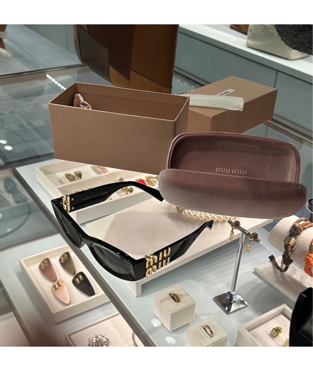 MIU MIU Черные пластиковые солнцезащитные очки, фото 4
