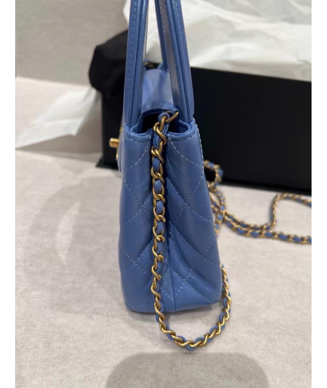 CHANEL Голубая кожаная сумка с короткими ручками, фото 4