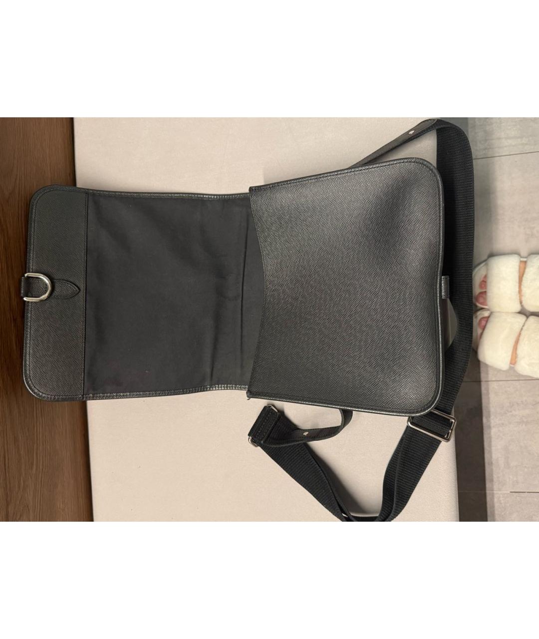LOUIS VUITTON Черная кожаная сумка на плечо, фото 3