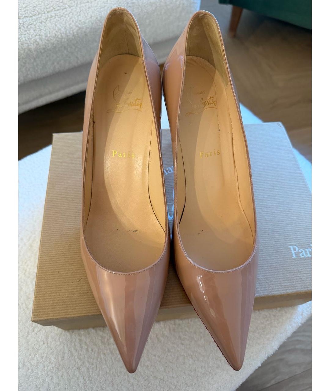 CHRISTIAN LOUBOUTIN Бежевые туфли из лакированной кожи, фото 3