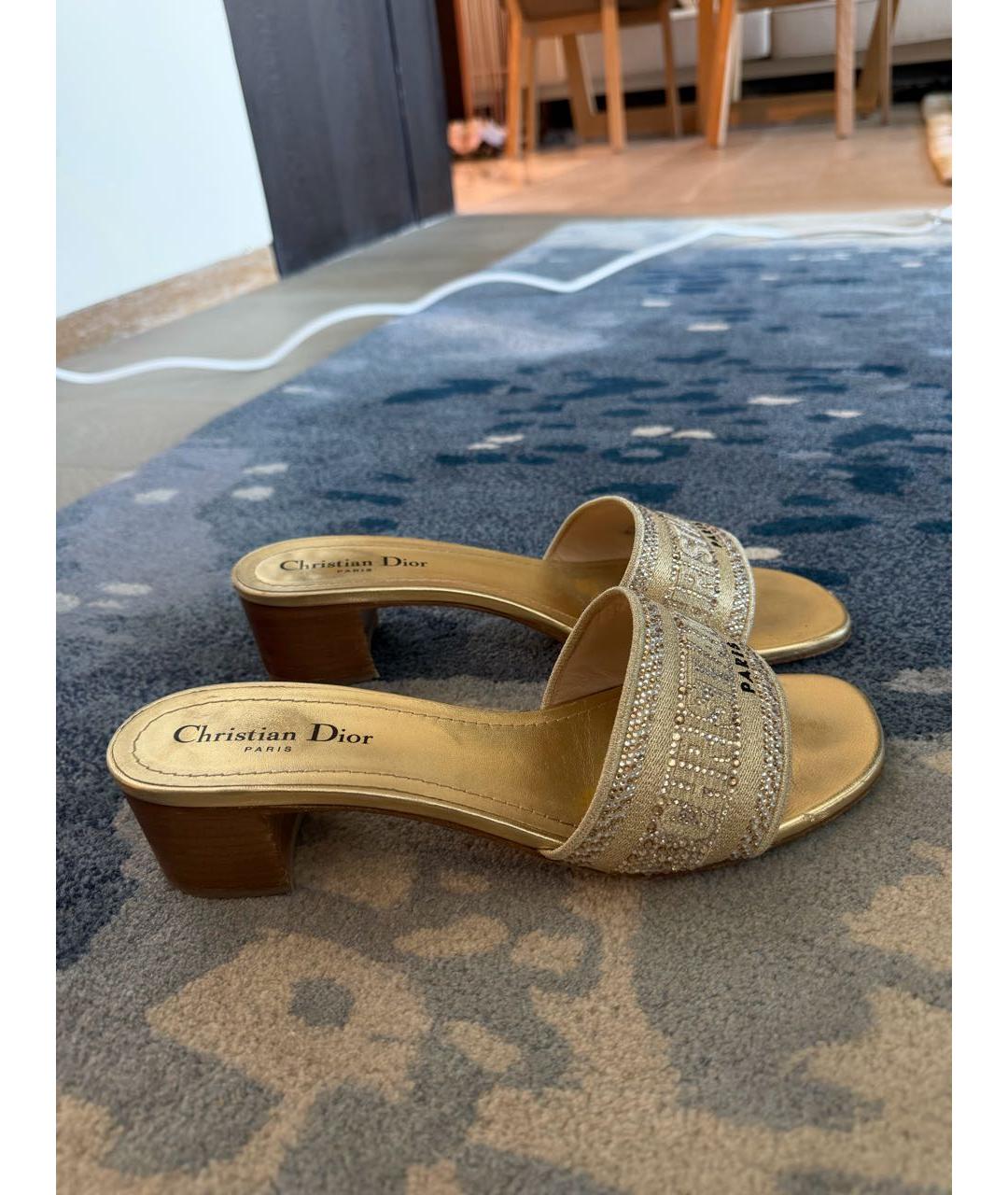 CHRISTIAN DIOR Золотые кожаные босоножки, фото 3