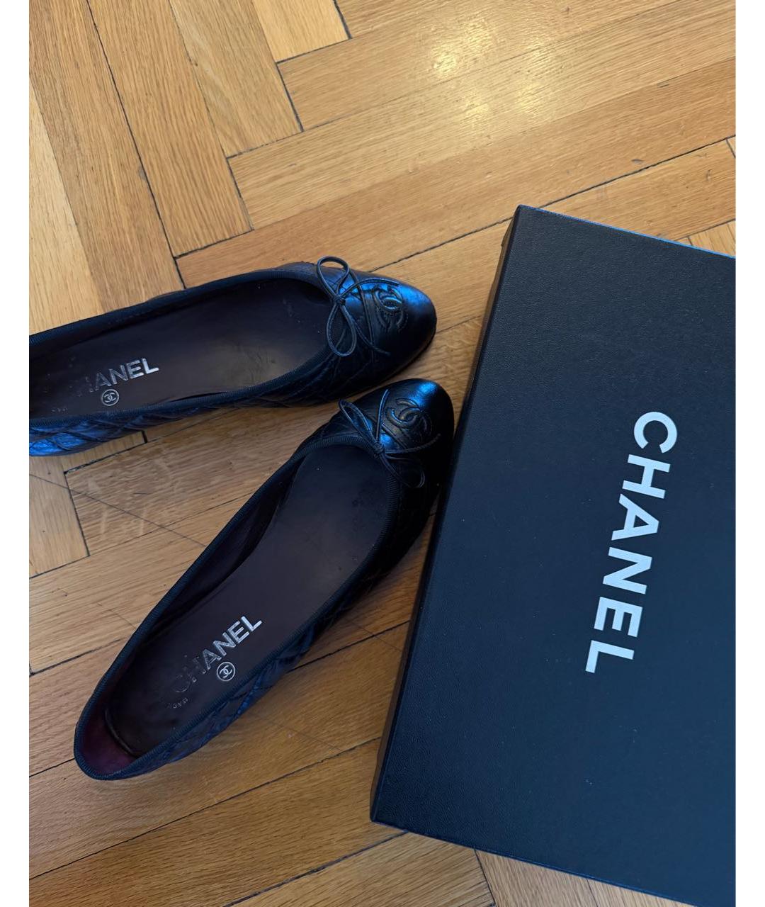 CHANEL Черные кожаные балетки, фото 2
