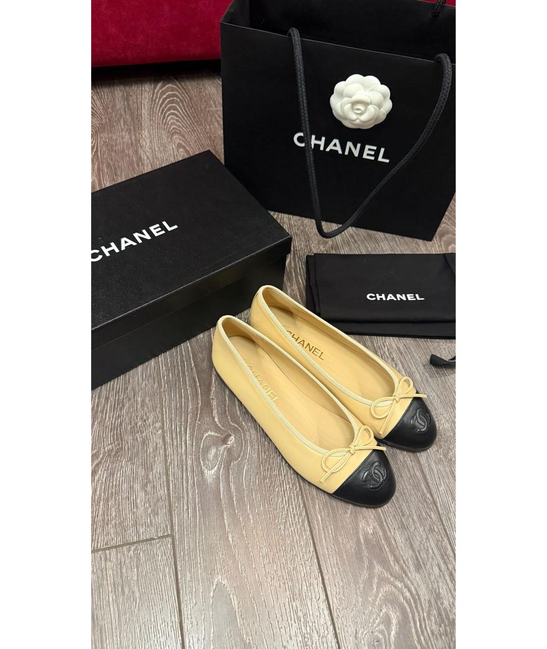 CHANEL Бежевые кожаные балетки, фото 3
