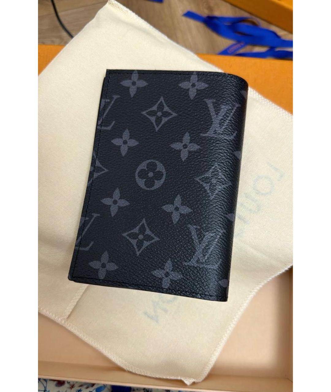 LOUIS VUITTON Серый кожаный кошелек, фото 2