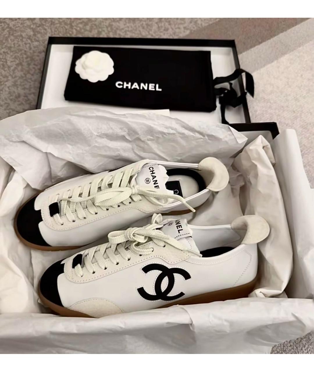 CHANEL Белые кожаные кеды, фото 4