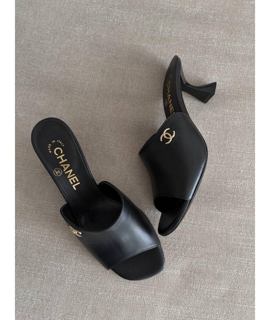 CHANEL Черные кожаные мюли, фото 3