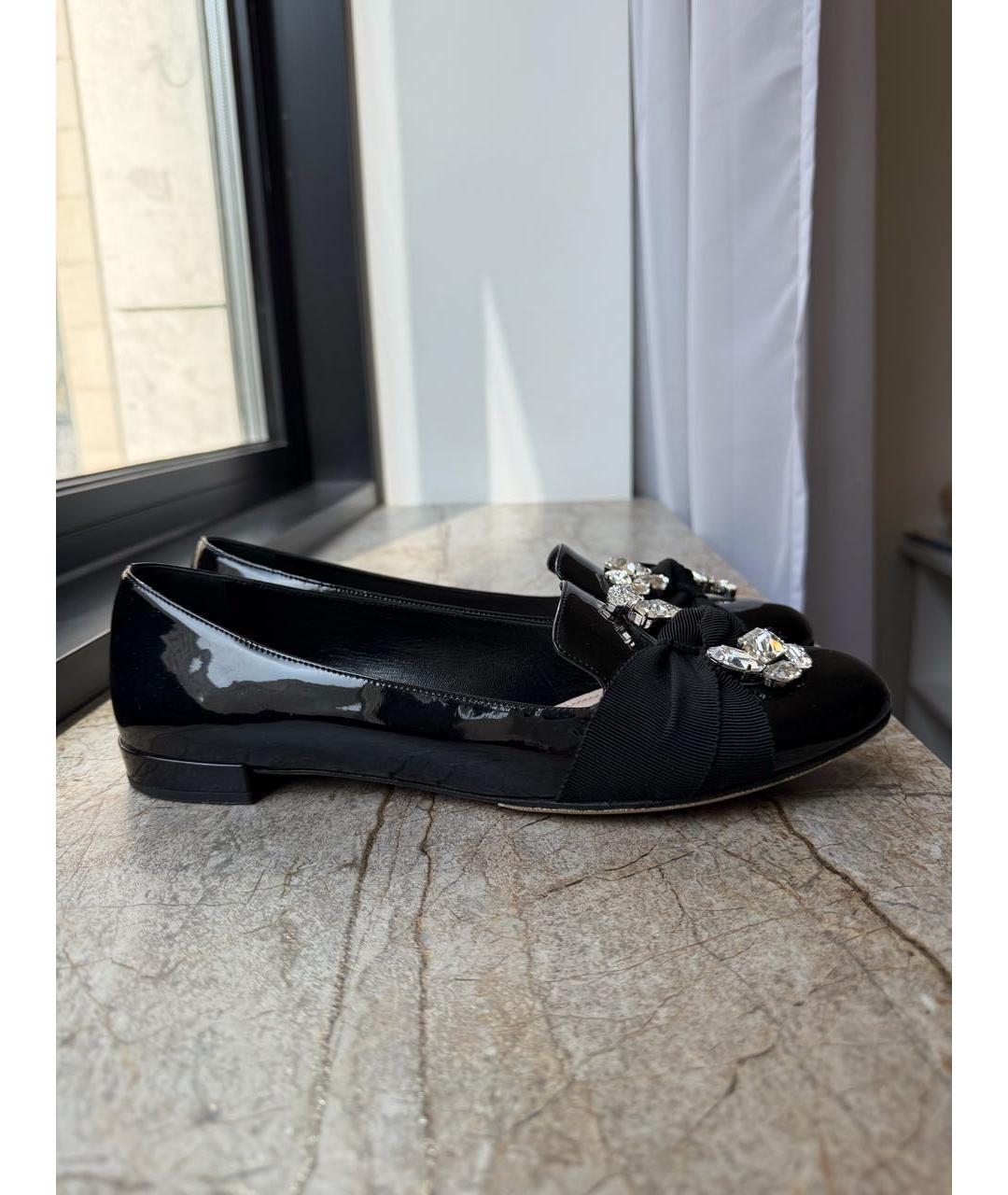 MIU MIU Черные лоферы из лакированной кожи, фото 8