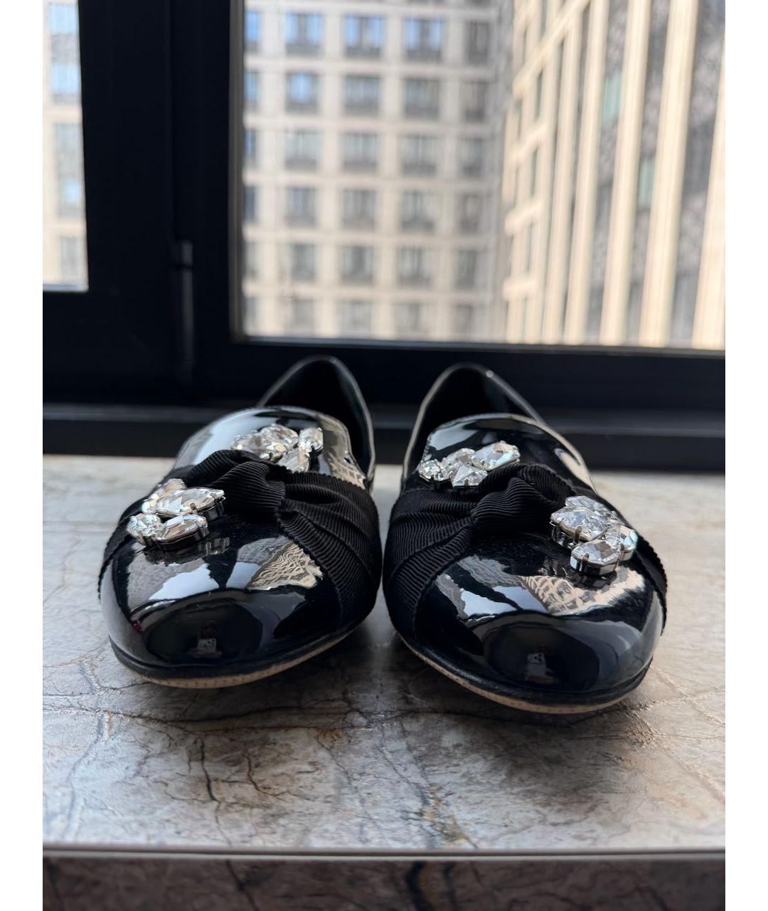MIU MIU Черные лоферы из лакированной кожи, фото 2