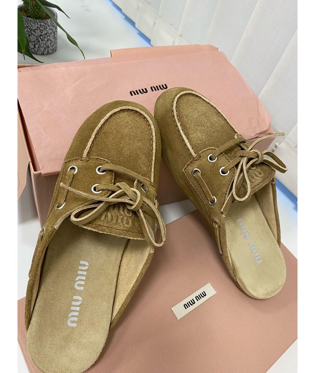 MIU MIU Коричневые замшевые мюли, фото 3