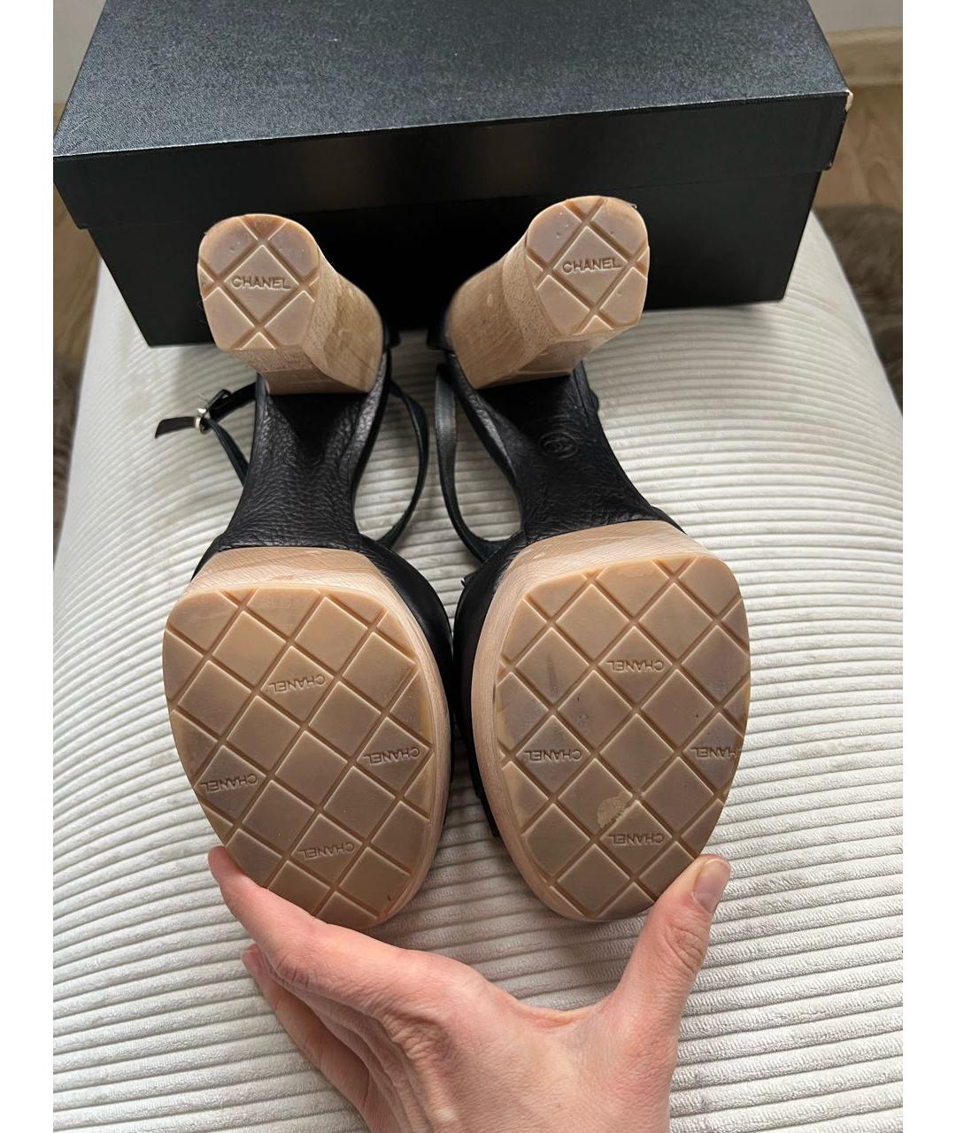CHANEL Черные кожаные босоножки, фото 5