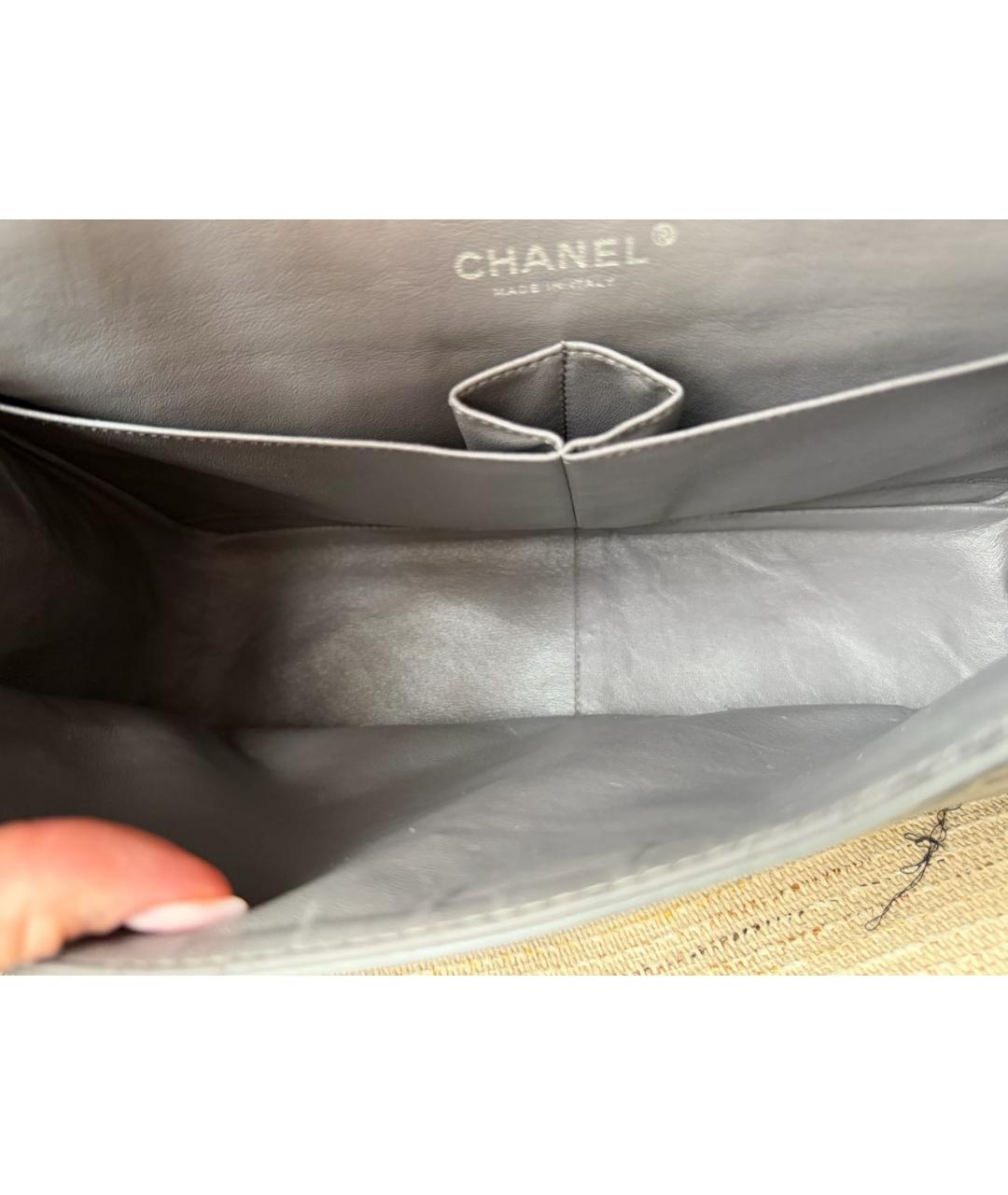 CHANEL Серая кожаная сумка через плечо, фото 4
