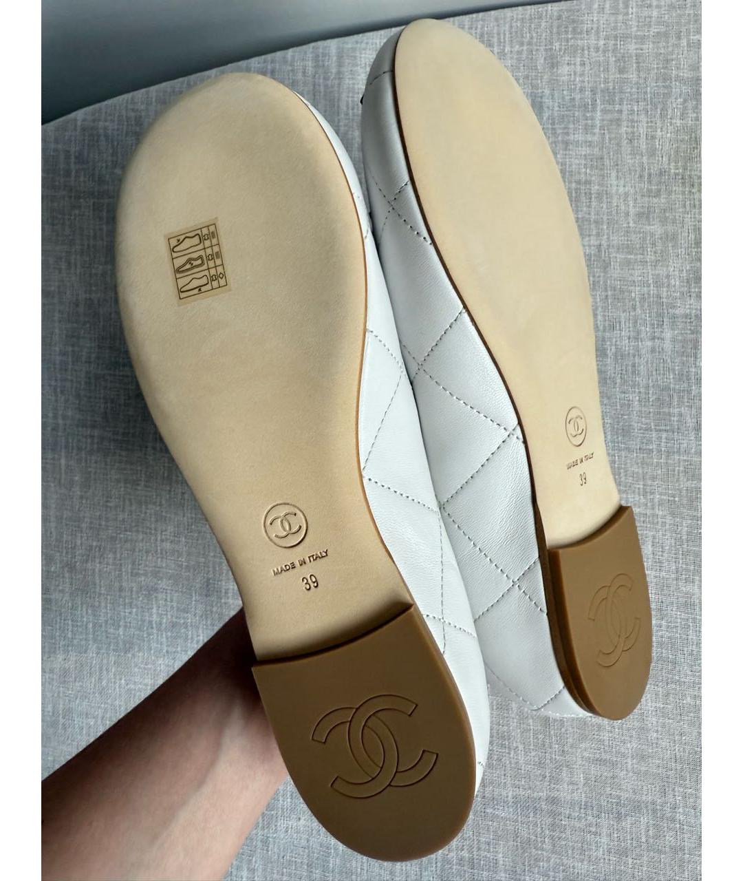 CHANEL Белые кожаные балетки, фото 4
