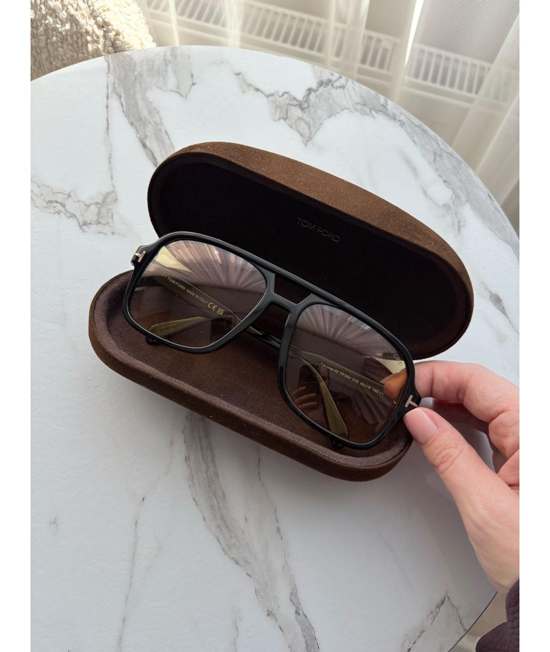 TOM FORD Черные пластиковые солнцезащитные очки, фото 4