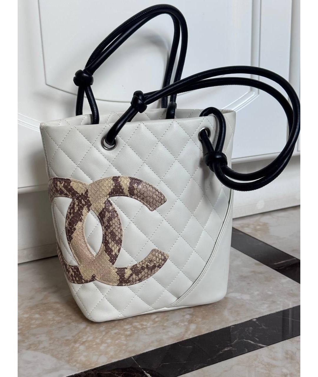 CHANEL Бежевая кожаная сумка с короткими ручками, фото 5