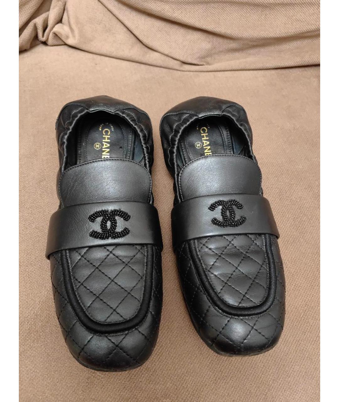 CHANEL Черные кожаные мокасины, фото 2