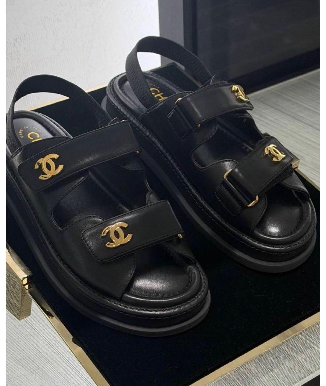 CHANEL Черные кожаные сандалии, фото 2
