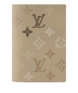 LOUIS VUITTON Обложка/футляр