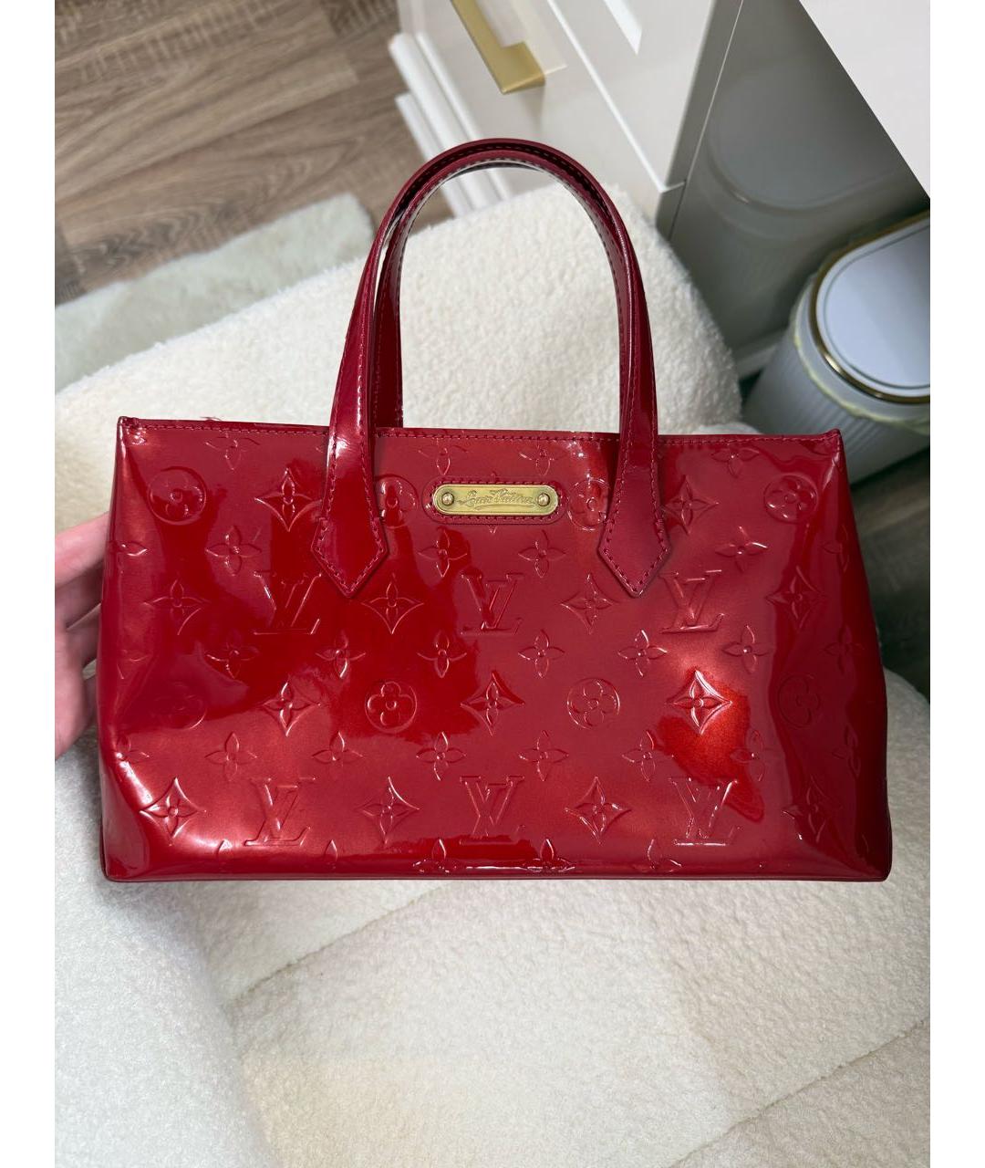 LOUIS VUITTON Красная сумка с короткими ручками из лакированной кожи, фото 8