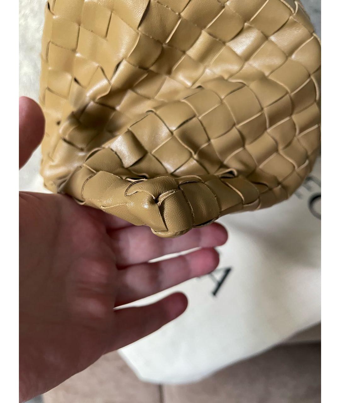 BOTTEGA VENETA Бежевая кожаная сумка с короткими ручками, фото 6