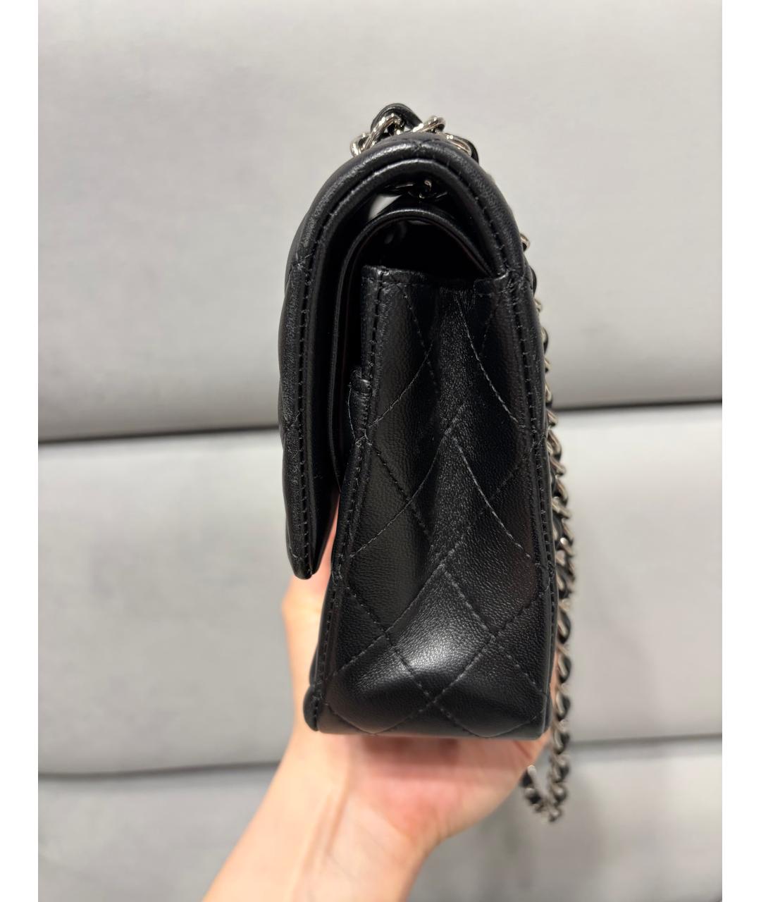 CHANEL Черная кожаная сумка через плечо, фото 4