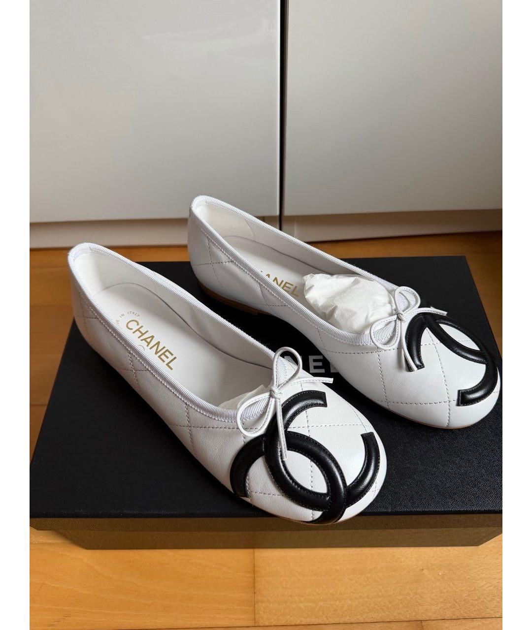 CHANEL Белые кожаные балетки, фото 5