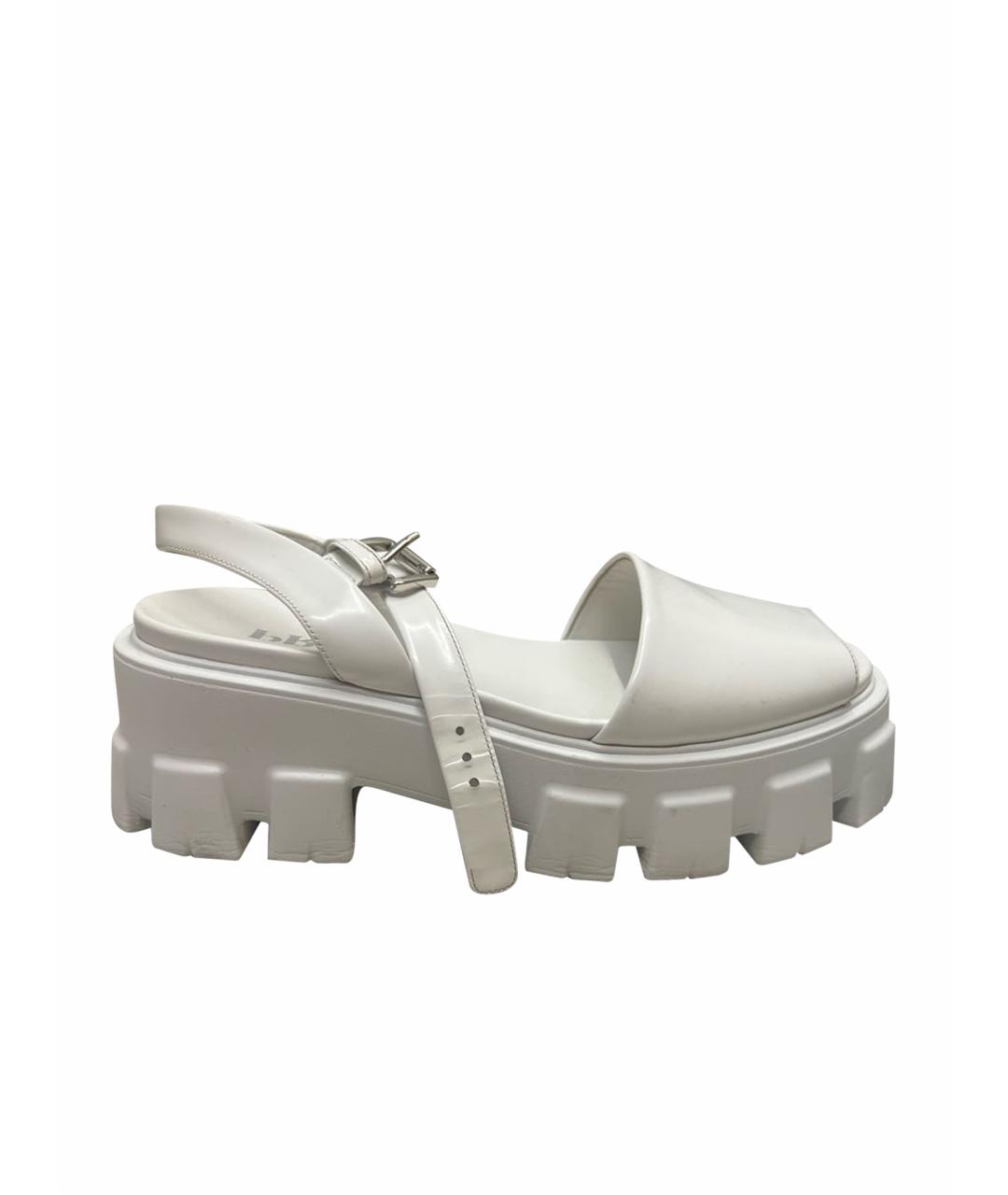 PRADA Белые кожаные босоножки, фото 1