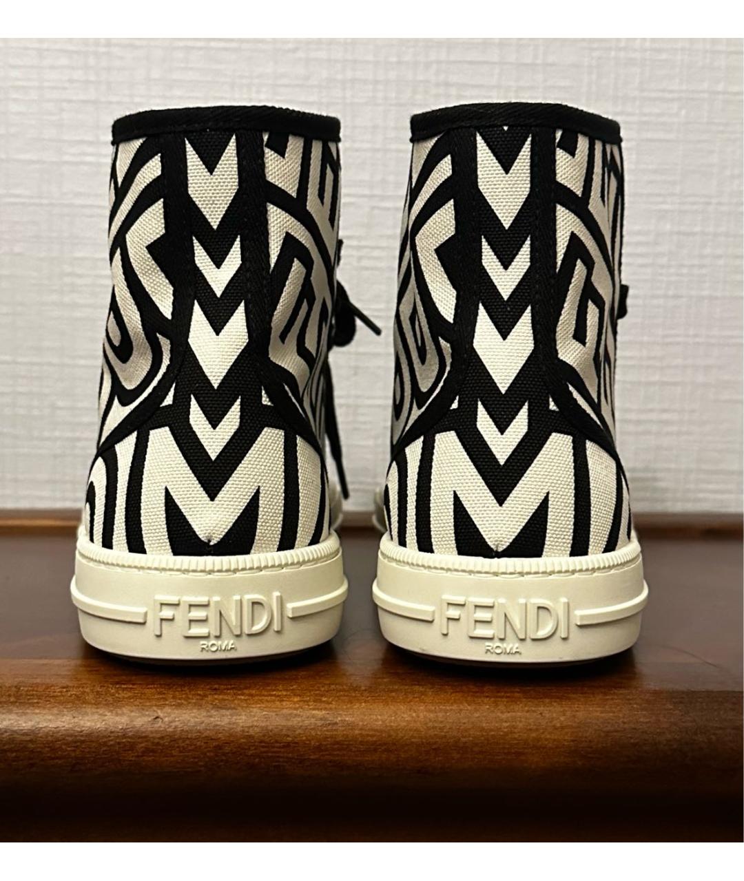 FENDI Белые текстильные кеды, фото 4