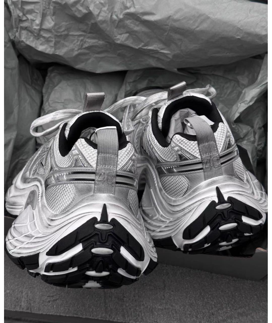 BALENCIAGA Серые текстильные низкие кроссовки / кеды, фото 2