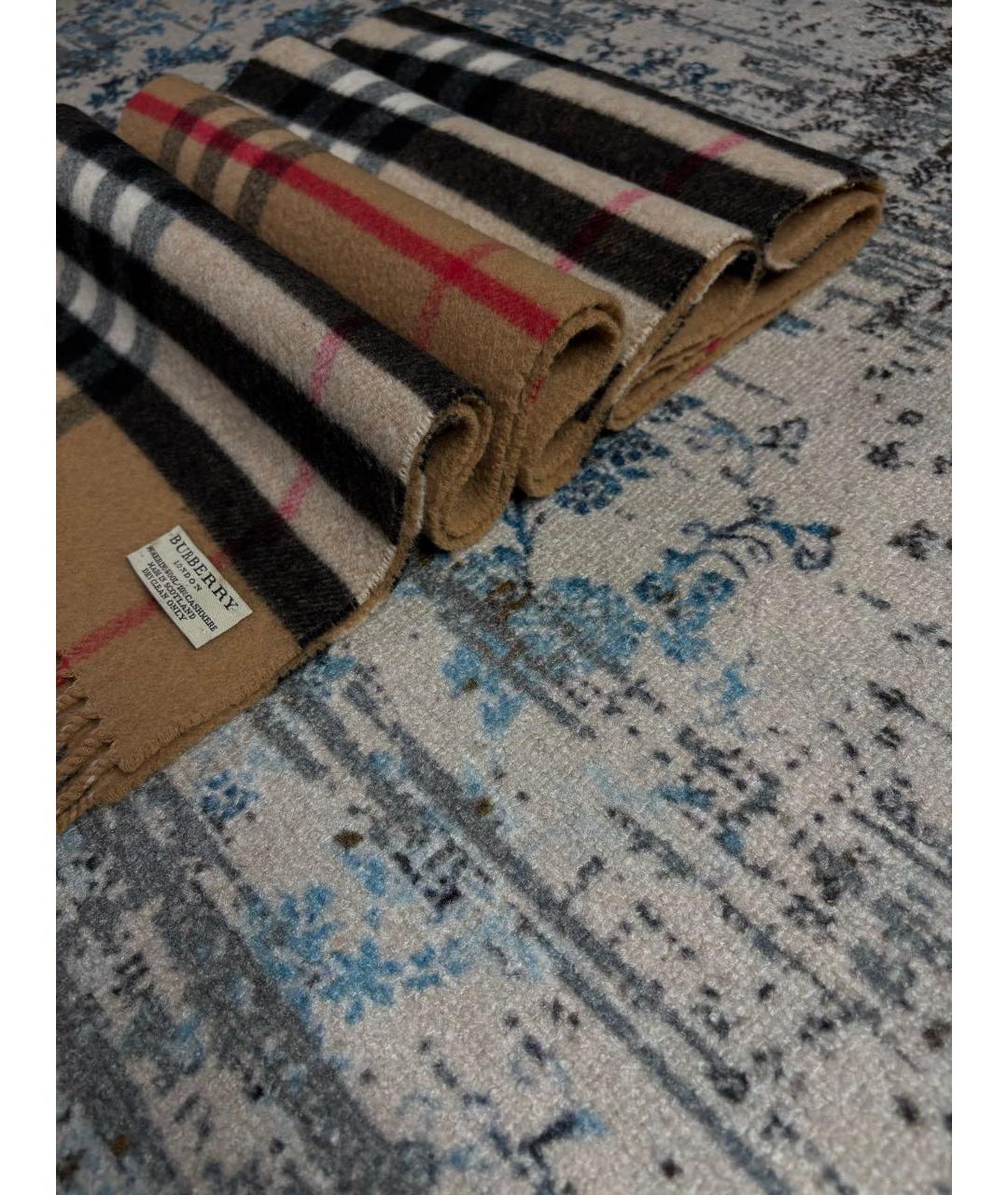 BURBERRY Бежевый шерстяной шарф, фото 4