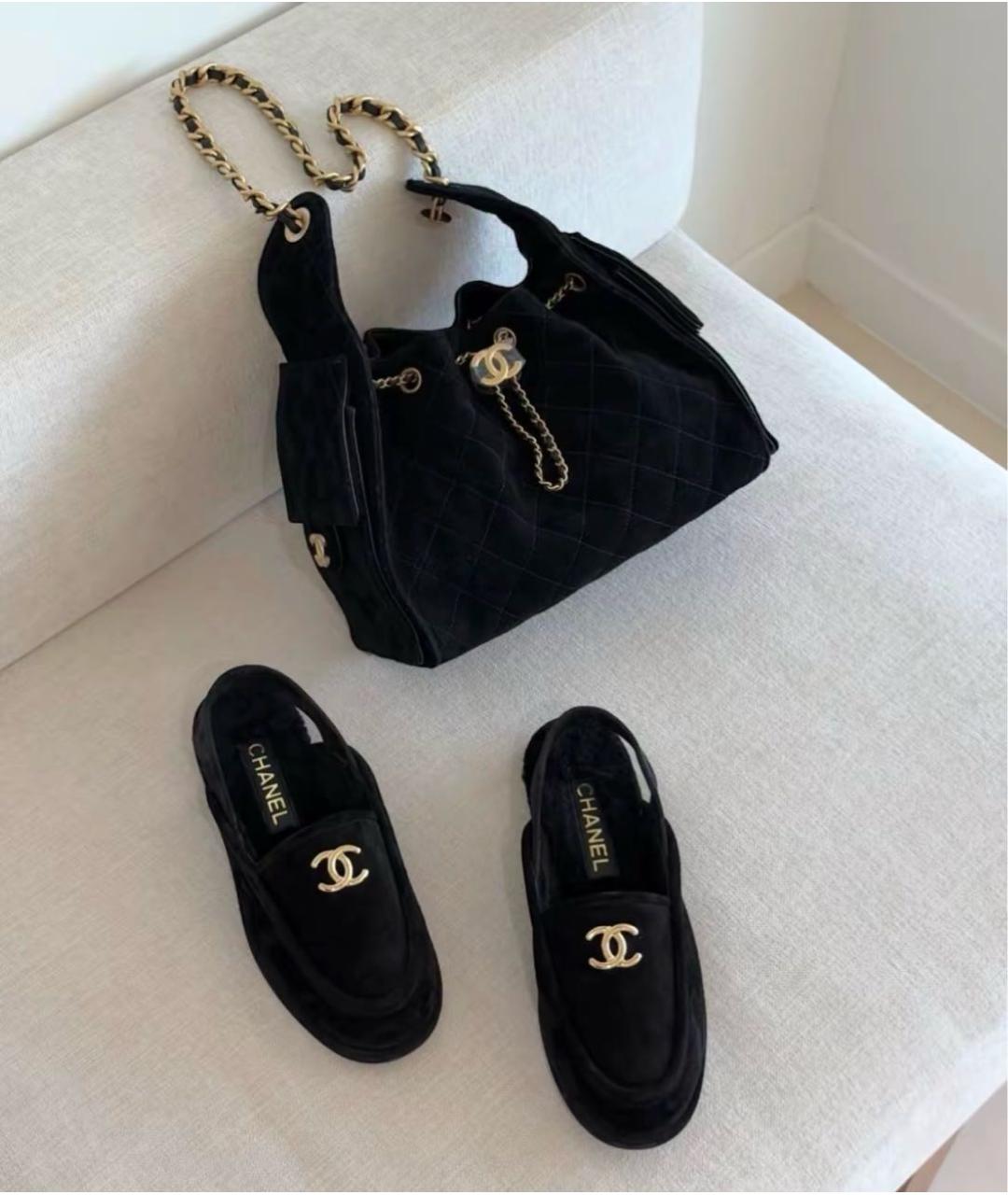 CHANEL Черная замшевая сумка через плечо, фото 3