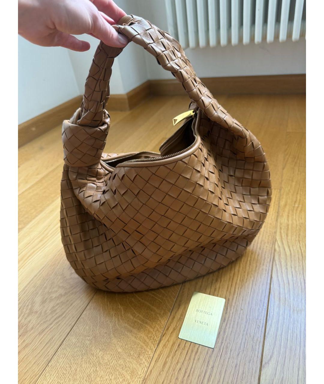 BOTTEGA VENETA Коричневая кожаная сумка с короткими ручками, фото 5