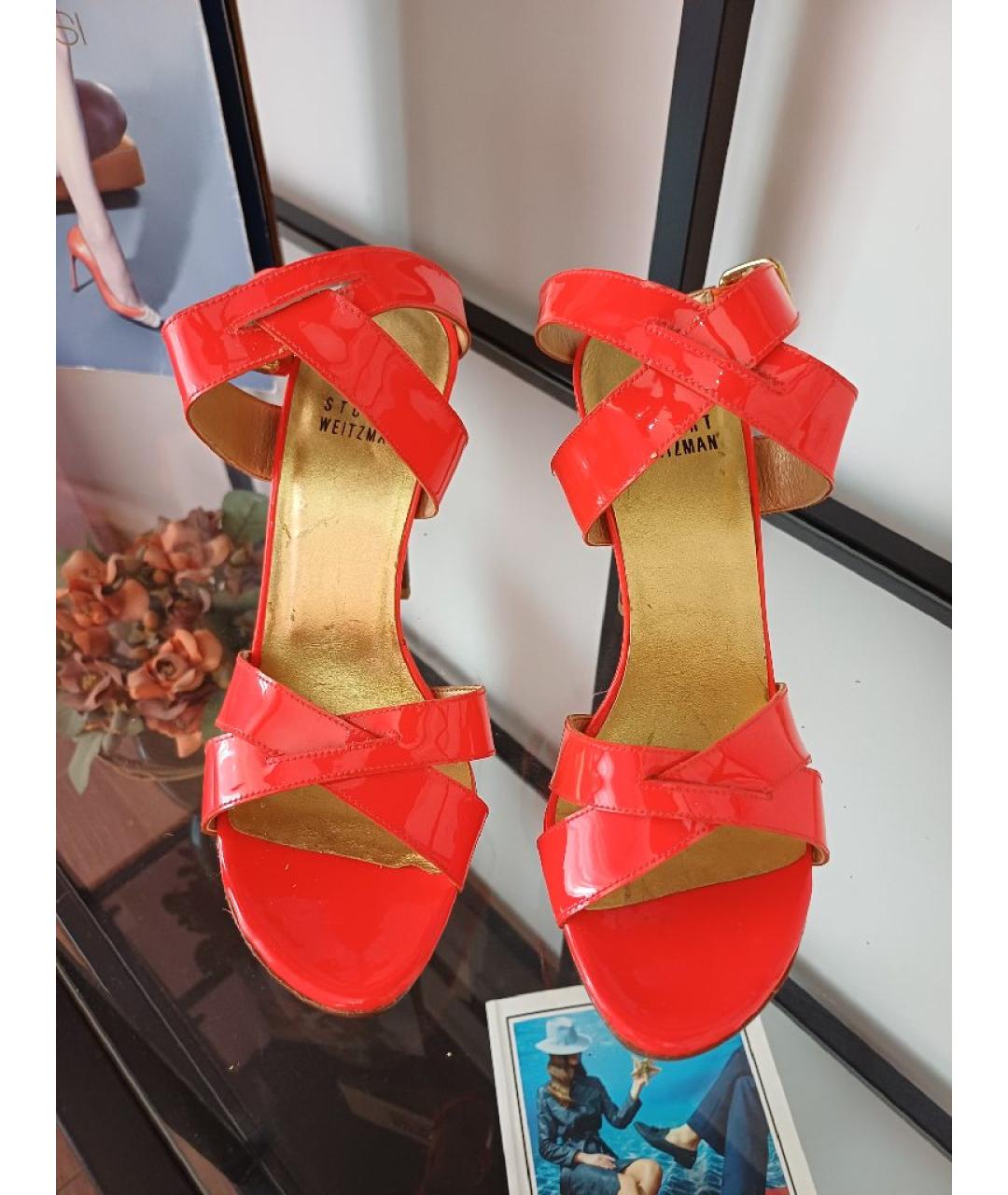STUART WEITZMAN Красные босоножки из лакированной кожи, фото 6