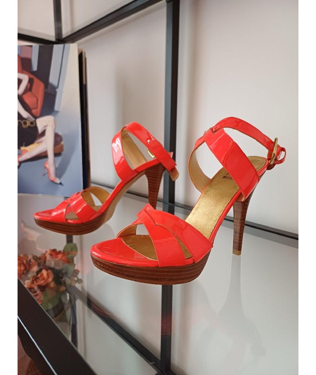 STUART WEITZMAN Красные босоножки из лакированной кожи, фото 3
