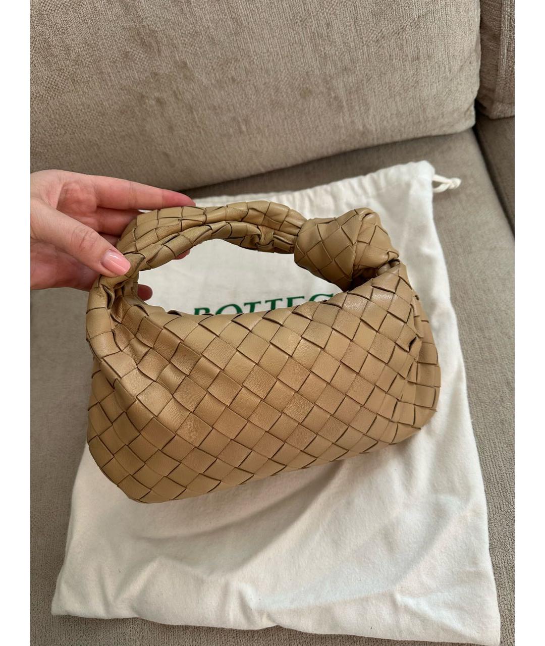 BOTTEGA VENETA Бежевая кожаная сумка с короткими ручками, фото 9