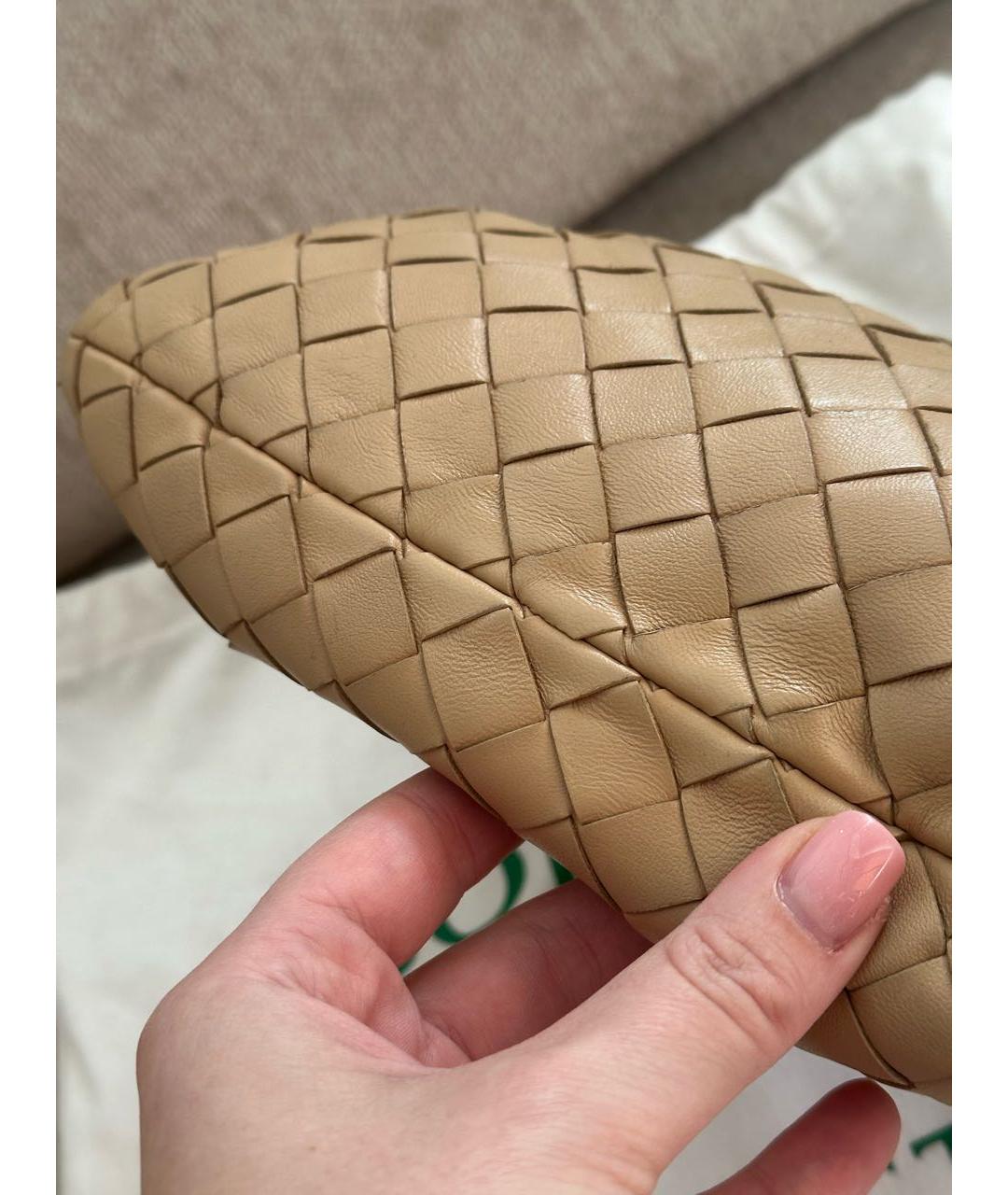 BOTTEGA VENETA Бежевая кожаная сумка с короткими ручками, фото 4