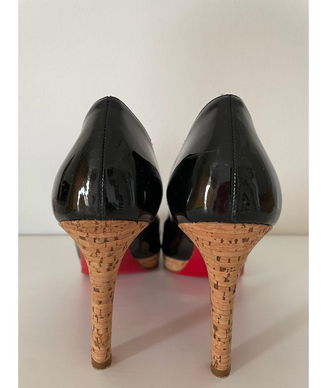 CHRISTIAN LOUBOUTIN Черные туфли из лакированной кожи, фото 2