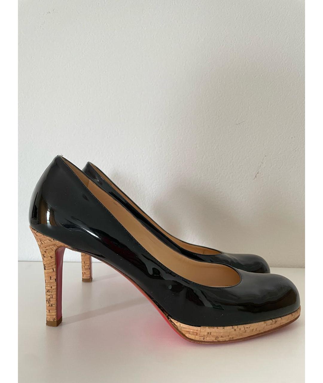 CHRISTIAN LOUBOUTIN Черные туфли из лакированной кожи, фото 9