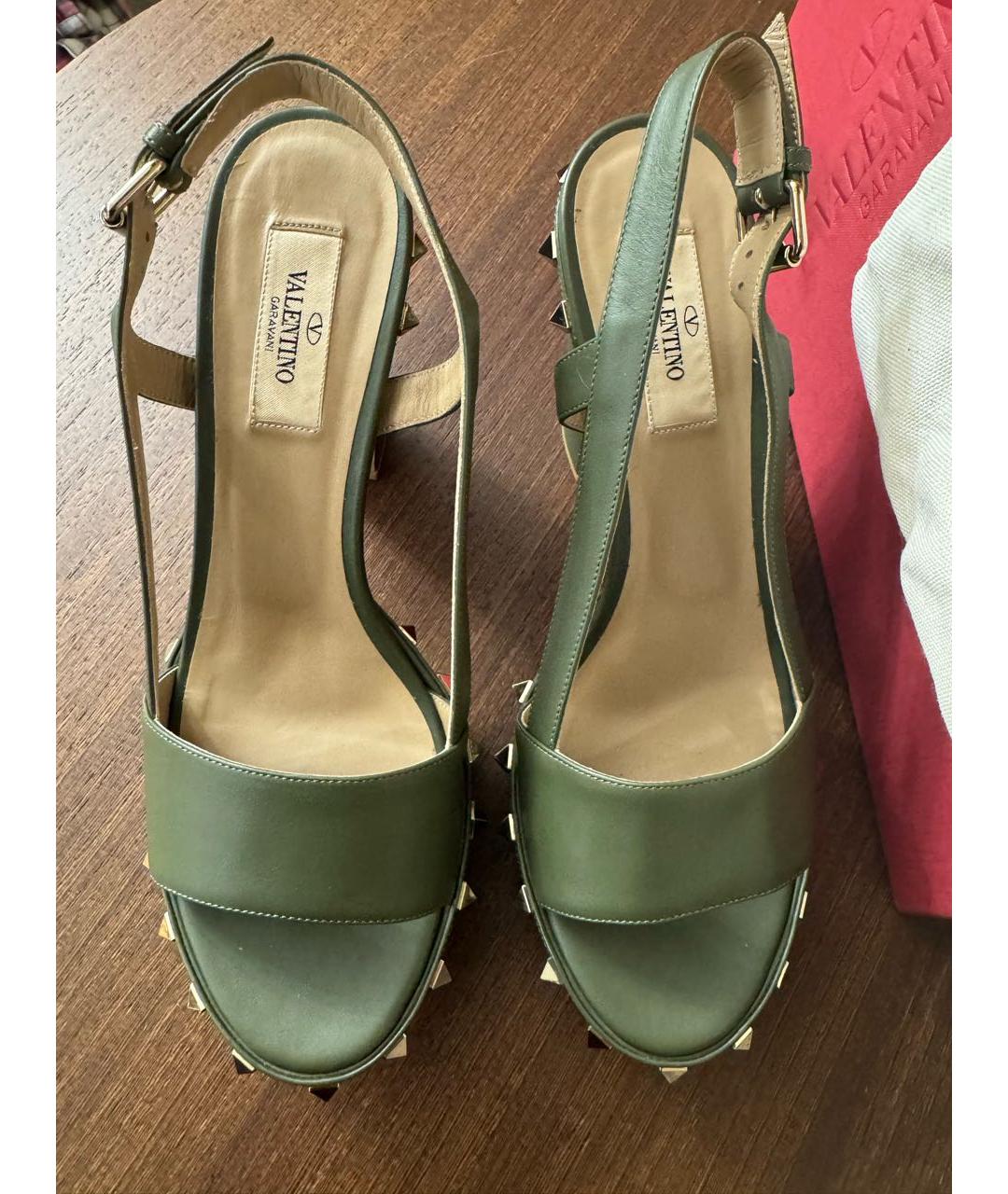VALENTINO Хаки кожаные босоножки, фото 2