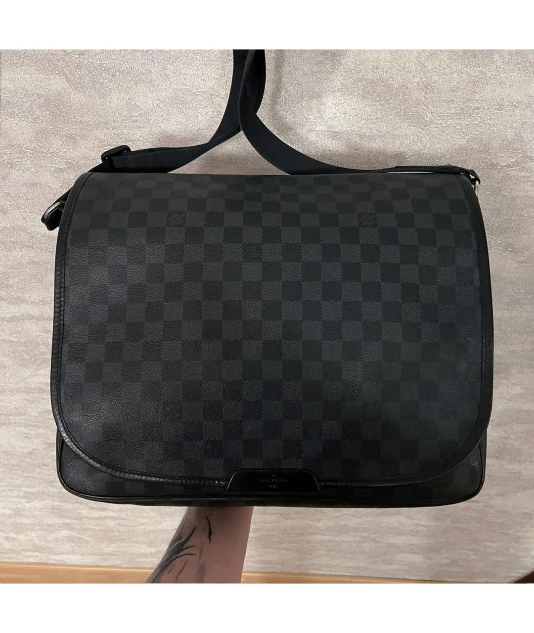 LOUIS VUITTON Черная сумка на плечо, фото 9