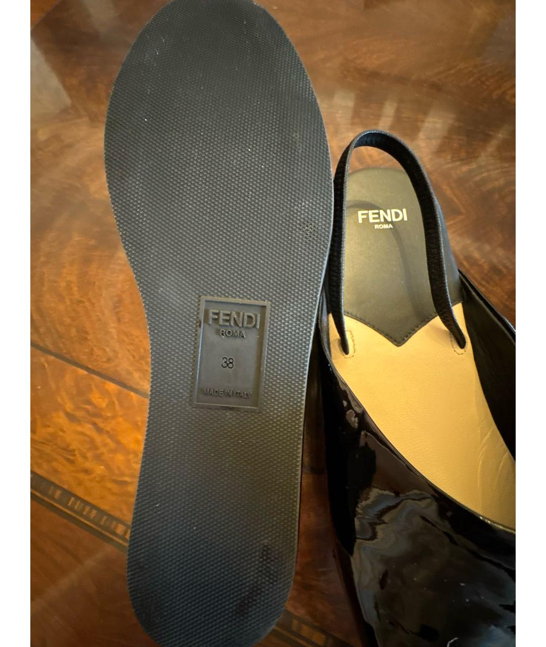 FENDI Черные босоножки из лакированной кожи, фото 5